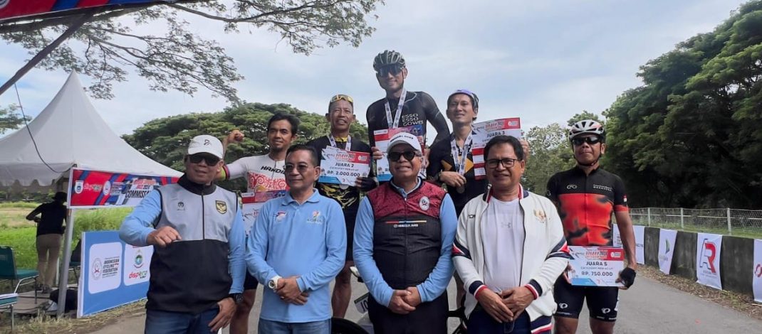 Balap Sepeda Bergengsi Sulbar Criterium Race 2024, 2 Atlet Muda Sulbar Raih Juara