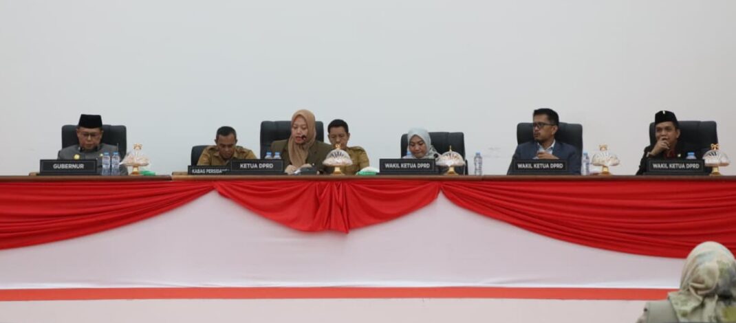 Wakil Ketua DPRD Munandar Wijaya Hadiri Paripurna Perubahan Perda Perumda Sebuku Energi Malaqbi