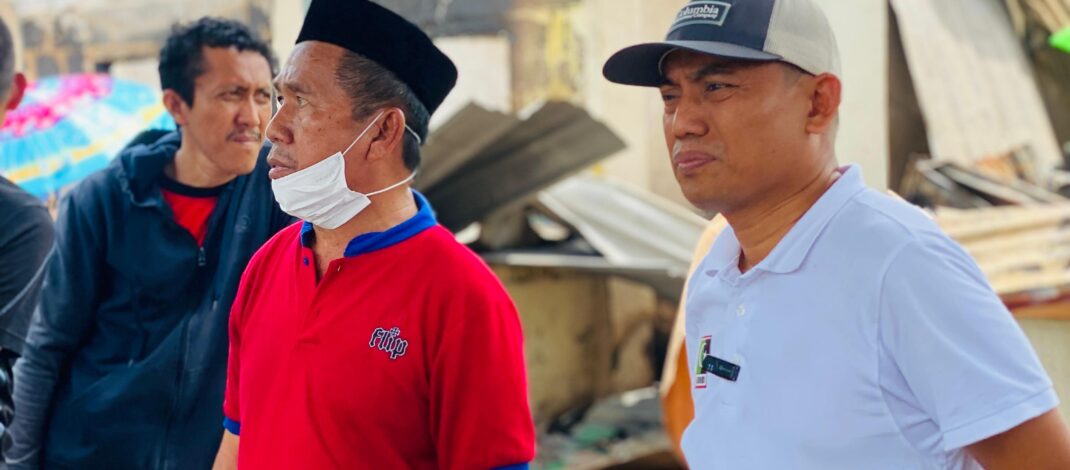 Tersisa Puing dan Kenangan, Bantuan Pemerintah dan DPRD Sulbar Menguatkan Korban Kebakaran