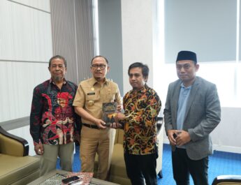 DPW PARTAI UMMAT SULBAR SILATURAHMI DENGAN GUBERNUR, TEGASKAN KOMITMEN BERSINERGI DENGAN PEMERINTAH PROVINSI